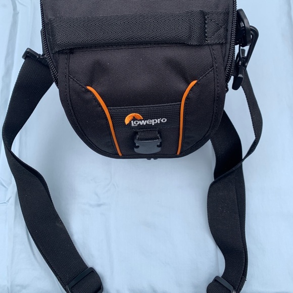 Lowepro Camera Bag - Picture 2 of 5